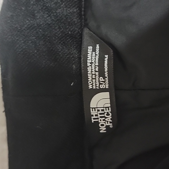Northface Snowboarding Pants - Picture 2 of 3